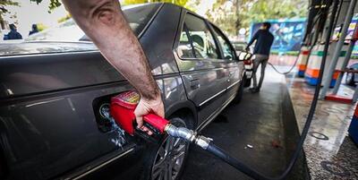 مدیرعامل پالایش و پخش: میانگین مصرف بنزین در سال آینده با توجه به خودرو‌های پرمصرف داخلی ۸ تا ۱۰ درصد نسبت به امسال رشد خواهد کرد