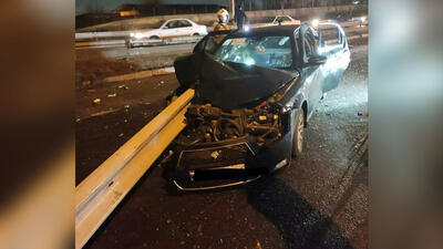 مرگ راننده دنا در برخورد با گاردریل در آزادگان تهران + عکس