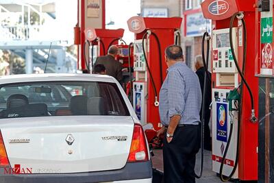 توزیع کارت آزاد در جایگاه‌های سوخت برای سوخت‌رسانی مطلوب نوروزی/ پیش‌بینی افزایش ۱۲ درصدی مصرف بنزین در سفر‌های نوروز