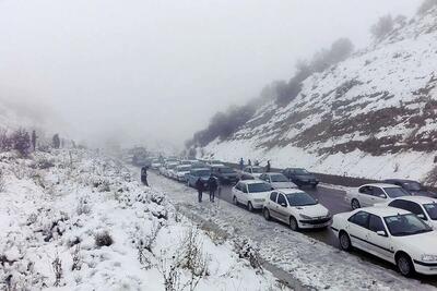 فیلم مه و برف امروز در کوه‌های جاده هراز | رویداد24