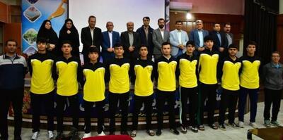 اعزام تیم هندبال دانش آموزی استان به مسابقات کشوری