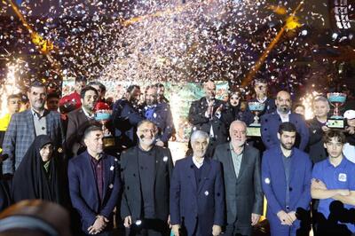 کیومرث هاشمی: استعدادهای «قهرمان شهر» راهی تیم های ملی می‌شوند