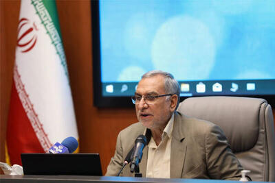 حضور وزیر بهداشت در غرفه مهر