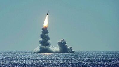 شکست آزمایش پرتاب موشک بالستیک اتمی «ترایدنت» انگلیس در سواحل فلوریدا (فیلم)