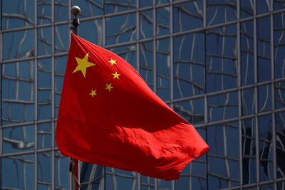 چین: ناتو باید از شاخ‌وشانه کشیدن دست بردارد