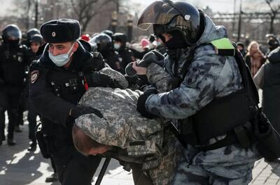 بازداشت ۴۹ نفر در تظاهرات در سراسر روسیه