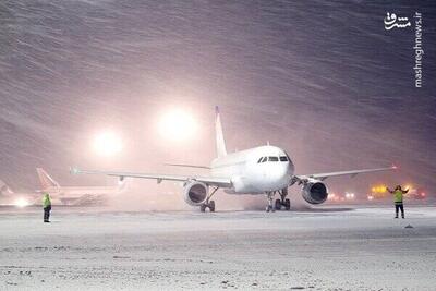 انجام پروازهای فرودگاه امام با وجود بارش برف