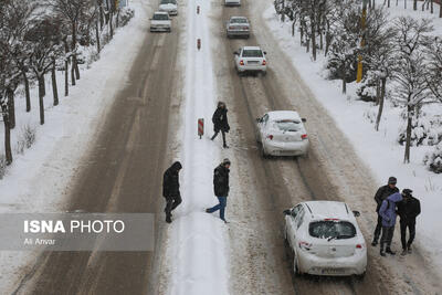بارش برف و باران در جاده‌های ۲۶ استان کشور/جاده چالوس سه روز مسدود می‌شود