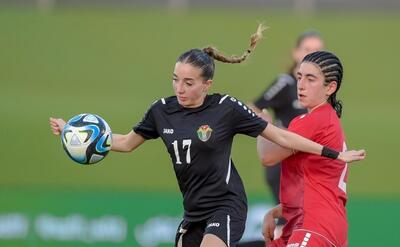 مسابقات بین المللی فوتبال زنان در عربستان سعودی (+ عکس)