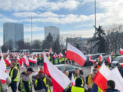 راهپیمایی اعتراضی کشاورزان لهستان+ فیلم
