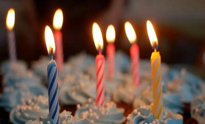 فلسفه جالب فوت نکردن شمع در جشن تولدهای خانواده دکتر حسابی+ فیلم