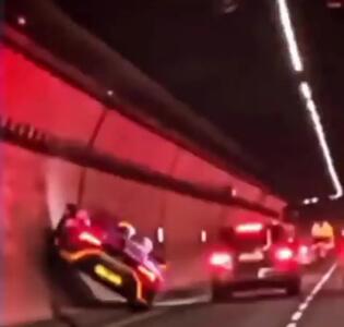 (ویدئو) لحظه هایی جالب از فرار‌ عجیب خلافکاران از دست پلیس با ماشین
