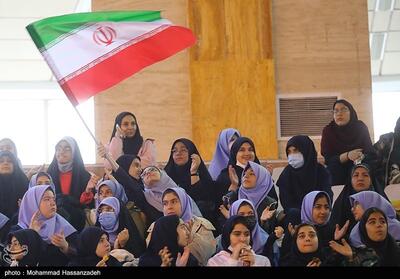 حس و حال دختران رأی اولی قم در جشن بزرگ‌   برای ایران   + فیلم - تسنیم