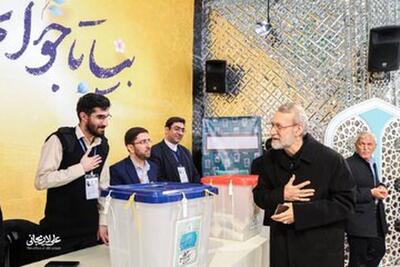 عکسی از شناسنامه علی لاریجانی در انتخابات مجلس