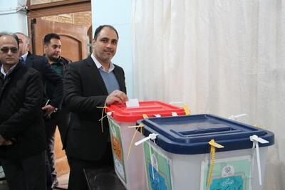حضور تیم اقتصادی استان کرمان پای صندوق‌های رای
