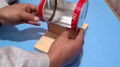 (ویدئو) نحوه ساخت یک رنده قدرتمند پیاز با قوطی فلزی