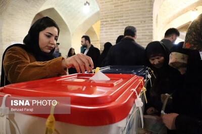 ۱۸ هزار جوان زیر ۲۵ سال کرمانشاهی آراء خود را به صندوق‌های رای انداختند 