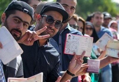 اردبیلی‌ها برای رأی دادن به صف شدند/ ازدحام مردم در شعب أخذ رأی + فیلم - تسنیم