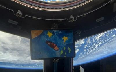 یاسمین مقبلی نقاشی کودکان ایرانی را در ایستگاه فضایی به نمایش گذاشت