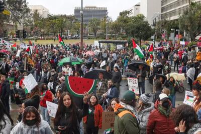 تظاهرات گسترده مردم آمریکا در شهر لس‌آنجلس در دفاع از غزه+ فیلم