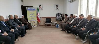 امام جمعه کرمان: کمیته امداد به جریانی قدرتمند، در حمایت از محرومان، تبدیل شده است