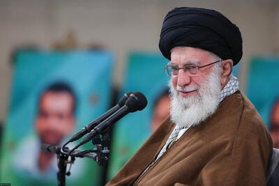 تشکر رهبر انقلاب از ملت ایران به خاطر حضور در پای صندوق‌های رای (فیلم)