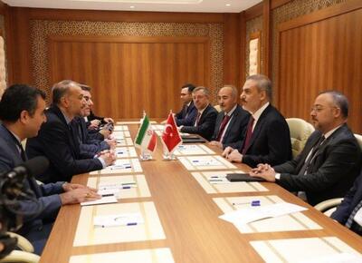 استقبال وزرای خارجه ایران و ترکیه از همکاری‌های دو کشور در سطوح مختلف