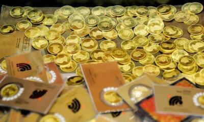 وحید شقاقی‌شهری،  اقتصاد دان: سکه با دلار ۹۳ هزار تومانی حراج شد
