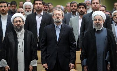 آخرین جلسه مجلس خبرگان پنجم؛ حضور روحانی و غیبت آملی لاریجانی