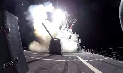 نیروهای یمنی با دو موشک بالستیک به کشتی کانتینربر سوئیسی آسیب زدند