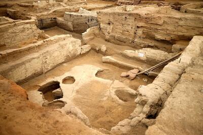 (تصویر) کشف حیرت‌انگیز یک «نان» ماقبل تاریخی در شهر 9 هزارساله