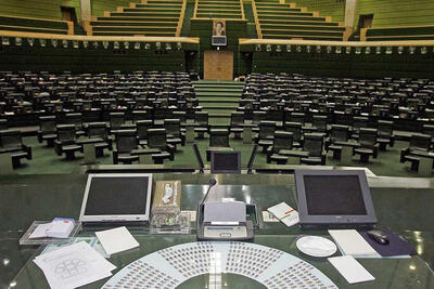 ۳ وزیر احمدی‌نژاد در مجلس ماندگار شدند /رأی جنجال سازان پارلمان یازدهم ریزش کرد اما.../ردپای مخالفان صیانت و لایحه حجاب در مجلس دوازدهم