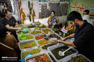 نمایشگاه بهاره اقلام اساسی در سمنان راه اندازی شد