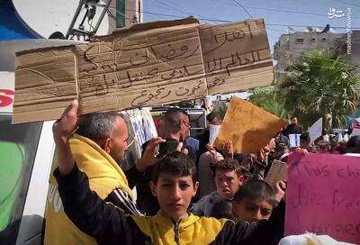 فیلم/ راهپیمایی نمادین کودکان فلسطینی مقابل بیمارستان کویتی در رفح