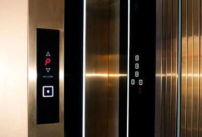 این آسانسور ۲۳۵ نفر ظرفیت دارد! + فیلم