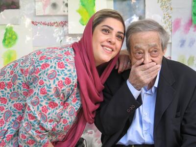 دختر احمدرضا احمدی: به خاطر نداشتن حجاب در مراسم تشییع پدرم محکوم شدم | رویداد24