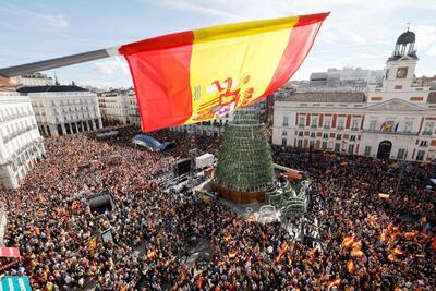 تظاهرات 15 هزار نفری در خیابان‌های مادرید/ درخواست مردم برای استعفای نخست‌وزیر