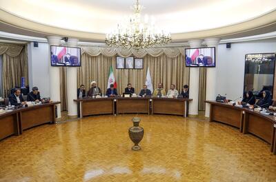 نشست صمیمانه استاندار آذربایجان شرقی با منتخبان مردم در مجلس دوازدهم