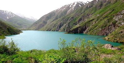 زیبایی وصف نشدنی دریاچه گهر لرستان در فصل بهار