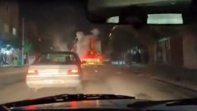(ویدئو) لحظه اصابت نارنجک به خودروی آتش نشانی در گرگان!