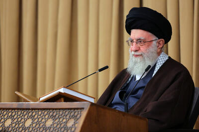 رهبر انقلاب اسلامی: عمق‌یابی از قرآن با تفسیر به رای فرق دارد | خبرگزاری بین المللی شفقنا