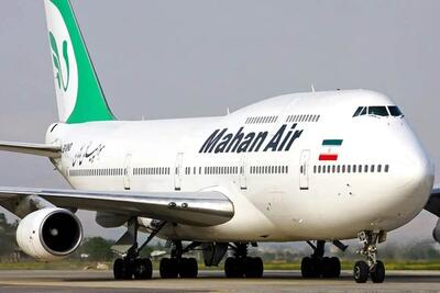 علت تاخیر پرواز کرمان؛ برخورد بال هواپیما با تونل ورود مسافران