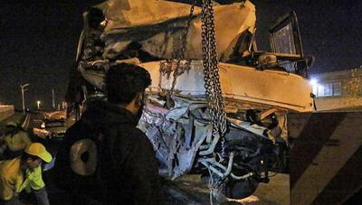 تصادف اتوبوس با تریلى در محور ارومیه تبریز؛ ۲۲ نفر مصدوم و یک نفر جان باخت (+فیلم)