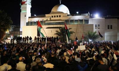 تظاهرات صدها اردنی در حمایت از غزه در نزدیکی سفارت اشغالگران