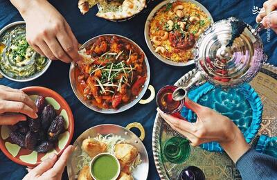 اینفوگرافیک/ با کدام خوراکی‎ها در ماه رمضان دیرتر گرسنه می‎شویم؟