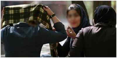 عجیب‌ترین بنری که برای رعایت حجاب نصب شد/ عکس
