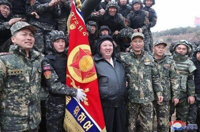 تانک‌ سواری رهبر کره شمالی پس از  فرمان جنگ