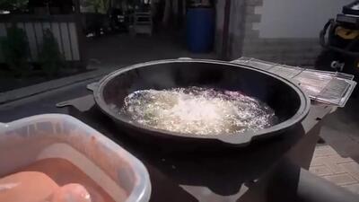 (ویدئو) یک روش درخشان و آسان برای پخت مرغ به روش آشپز مشهور اهل روسیه