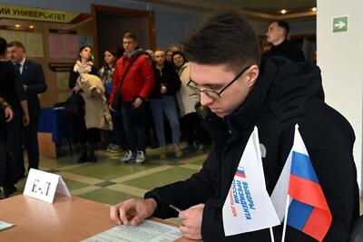 مشارکت ۳۵ درصدی در روز نخست انتخابات روسیه
