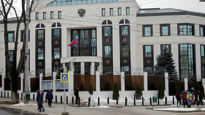 دستگیری مردی که به سفارت روسیه در مولداوی حمله کرد (فیلم)